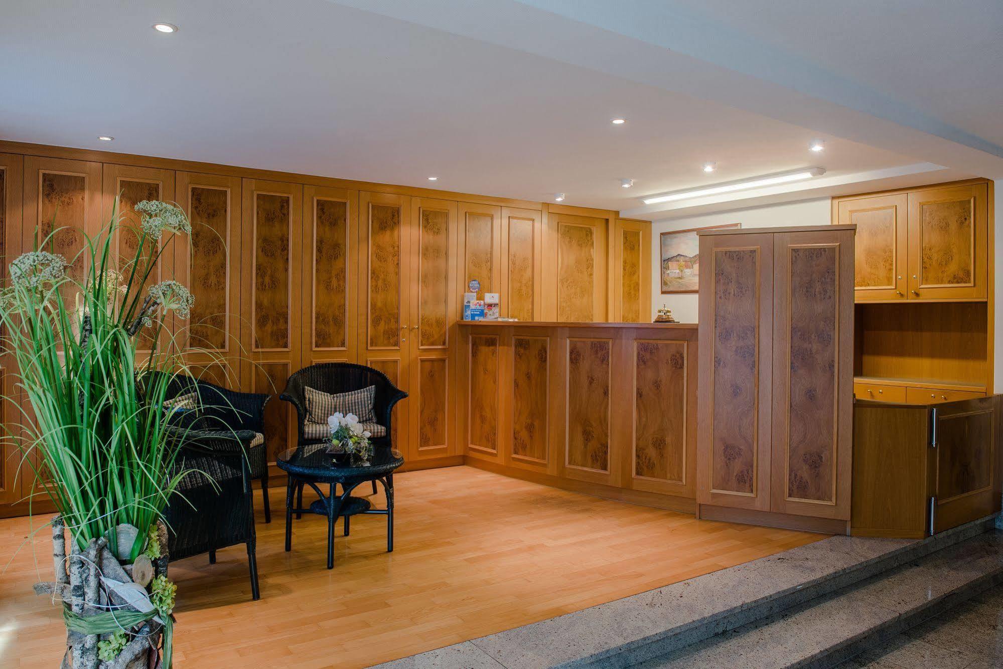 Hotel Gasthof Zum Roessle ألتينشتاد المظهر الخارجي الصورة