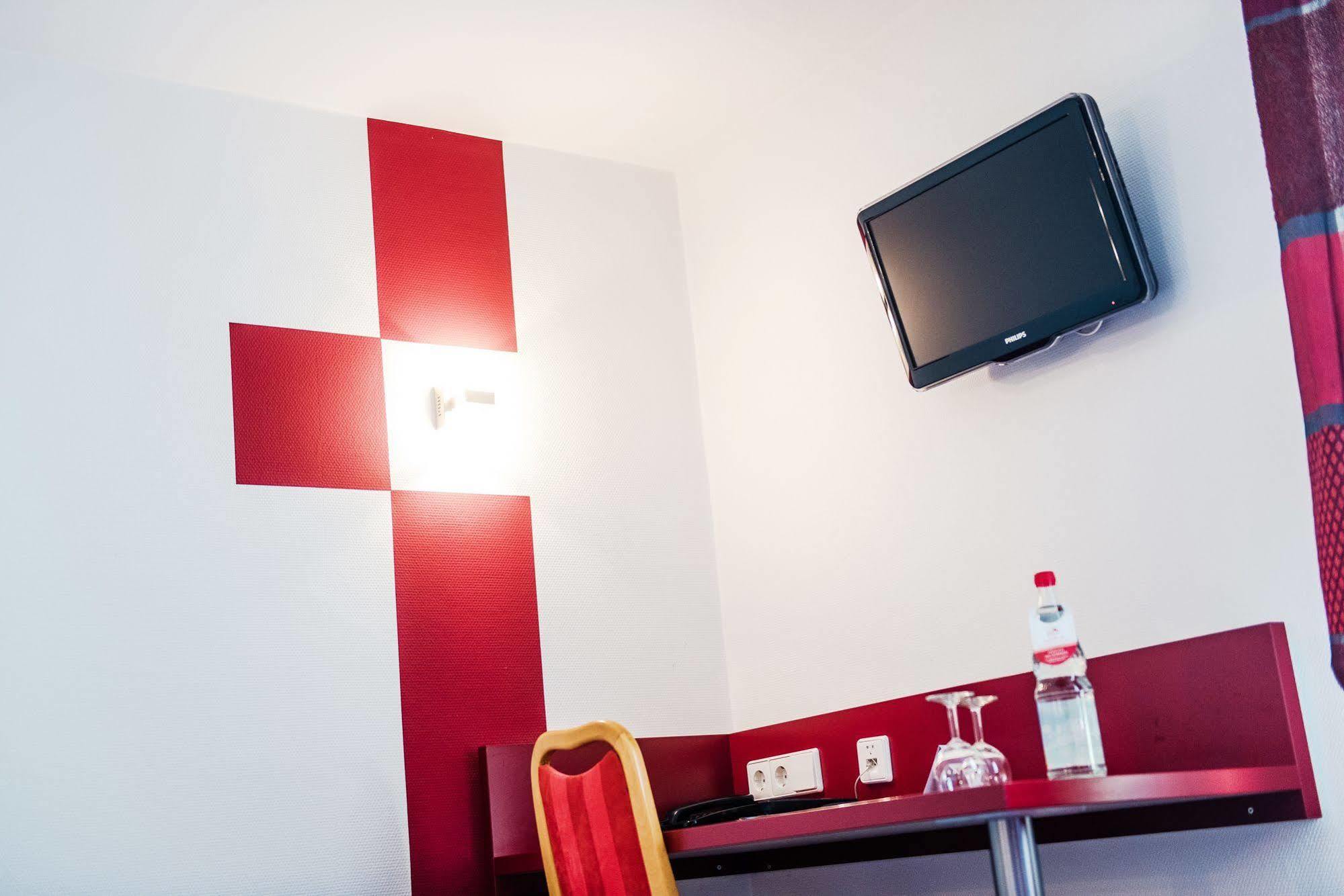 Hotel Gasthof Zum Roessle ألتينشتاد المظهر الخارجي الصورة
